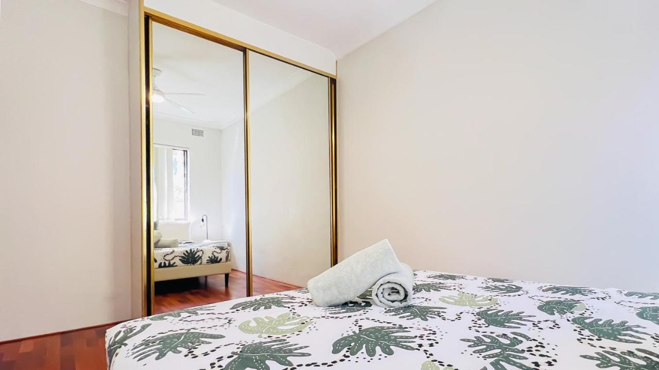 Carlton 3 Beds Unit - Free Parking Lägenhet Sydney Exteriör bild